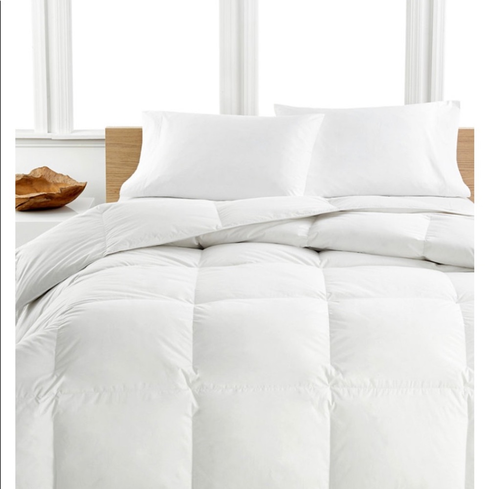 - Hotel Collection Goose down comforter si…